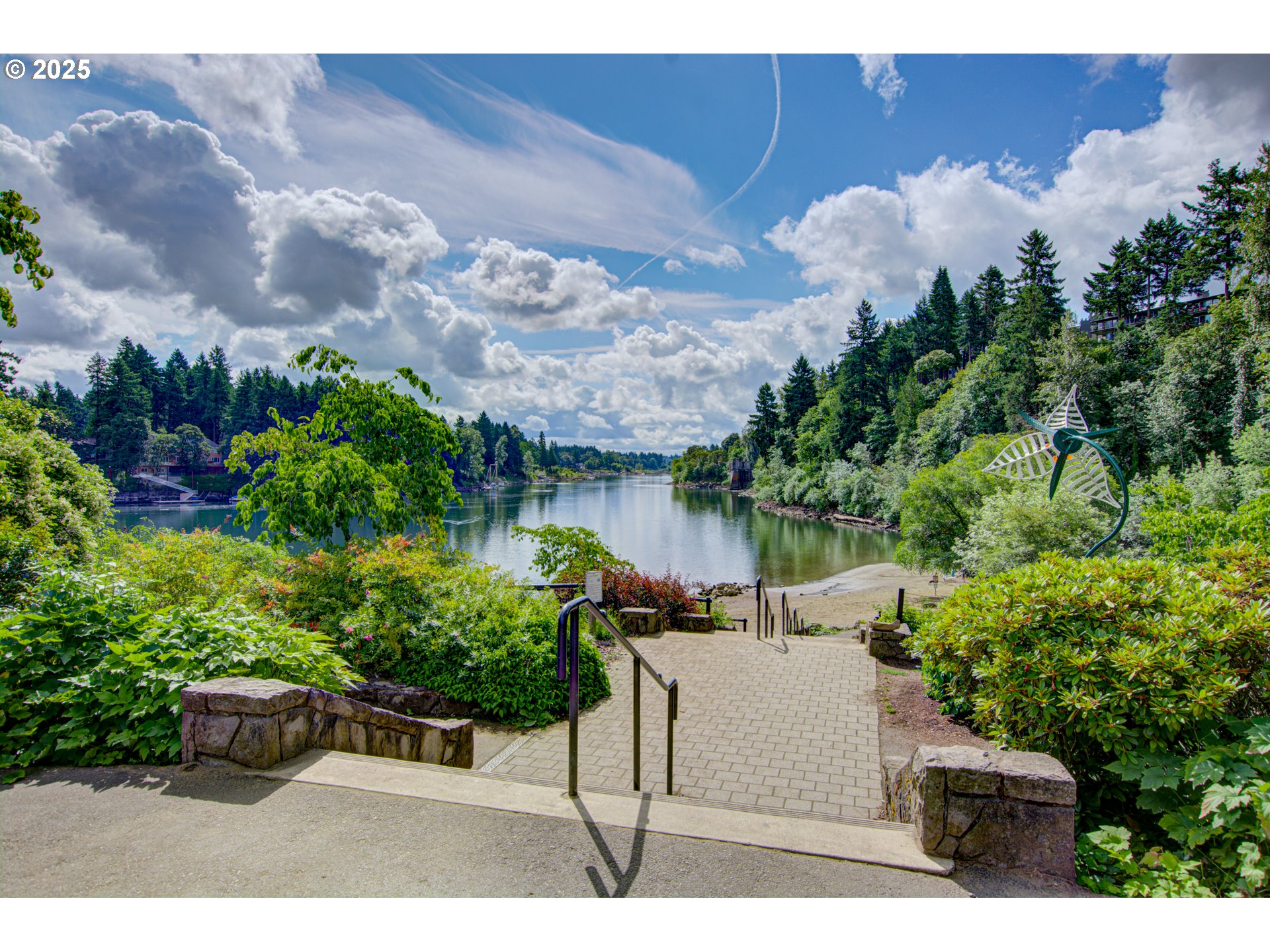 719 Maple Street Lake Oswego, OR 97034 - Photo 27 of 37