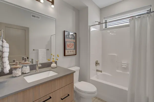 $3,395 | 3628 Colfax Avenue South, Minneapolis, MN 55409