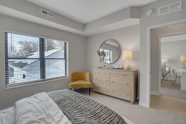 $3,395 | 3628 Colfax Avenue South, Minneapolis, MN 55409
