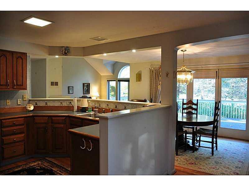 148 Bluff Road, Unit 26 Yarmouth, ME 04096 - Photo 6 of 19 Kitchen. to Dining
