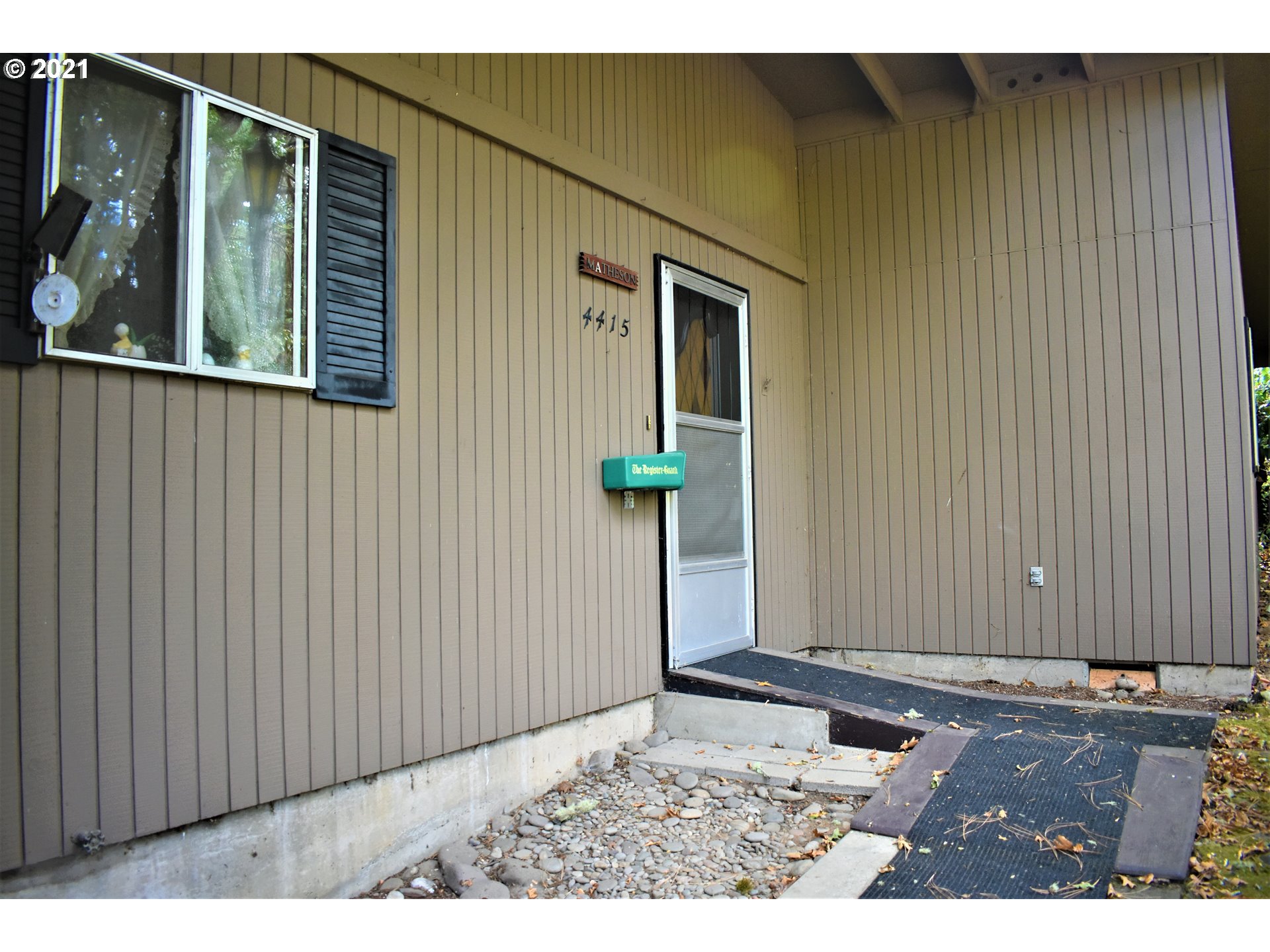 4415 Fox Hollow Road Eugene, OR 97405 - Photo 10 of 10 Gallery Image 10