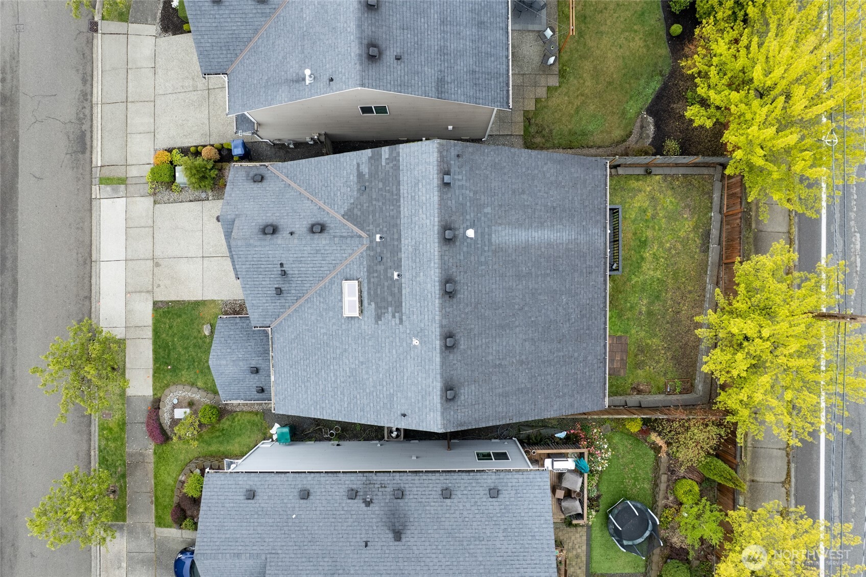 4131 228th Place South East Bothell, WA 98021 - Photo 33 of 37