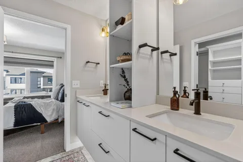 $475,000 | 5034 161st Street West, Lakeville, MN 55044