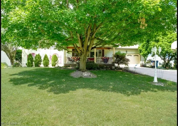 $239,000 | 466 Wendemere Drive, Hubbard, OH 44425