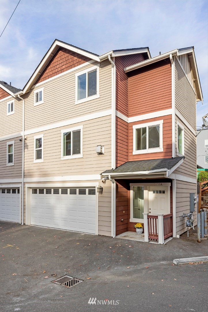 10138 Holman Road Northwest, Unit A Seattle, WA 98133 - Photo 1 of 19
