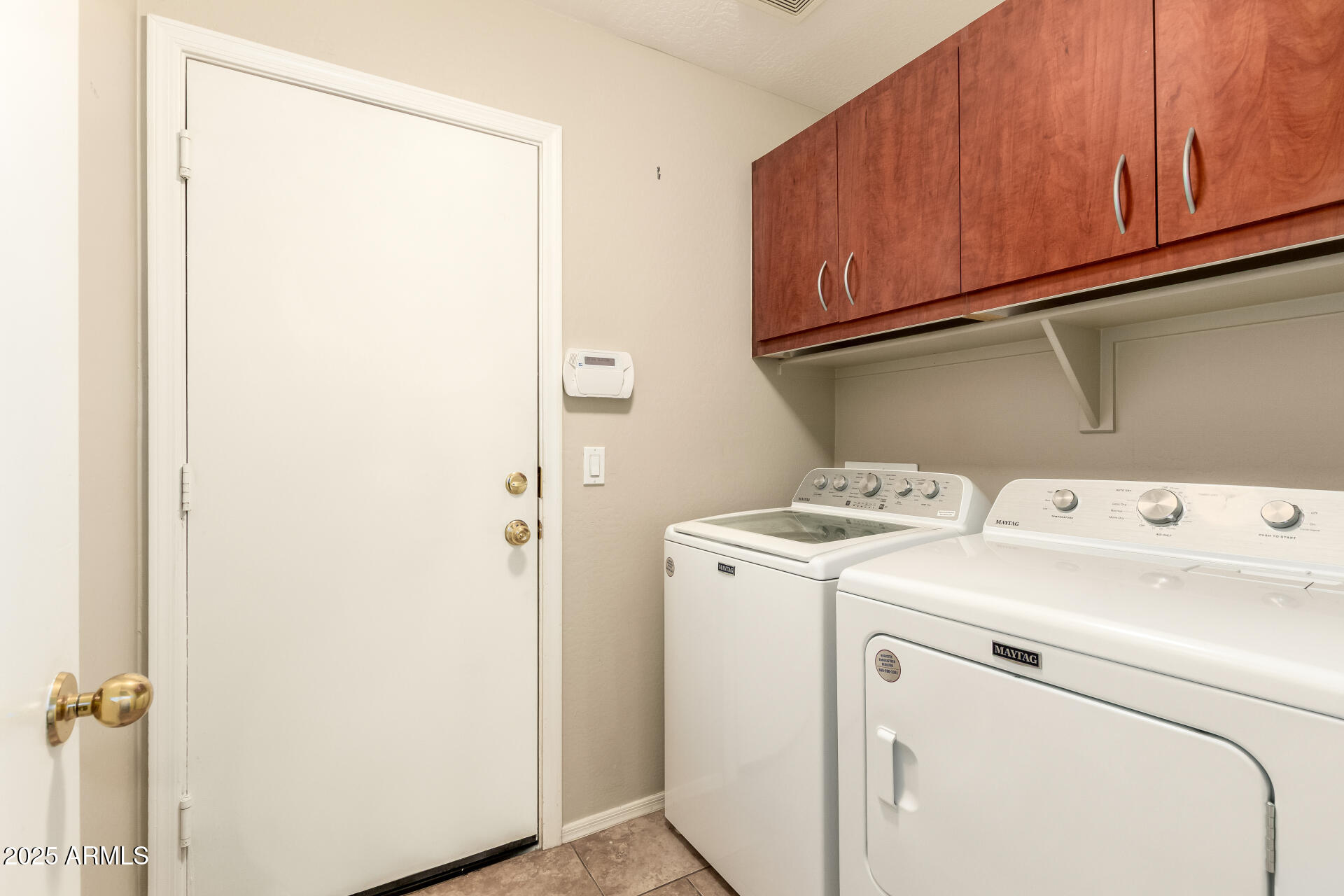 4403 West Maldonado Road Laveen, AZ 85339 - Photo 33 of 37 a utility room with dryer and washer
