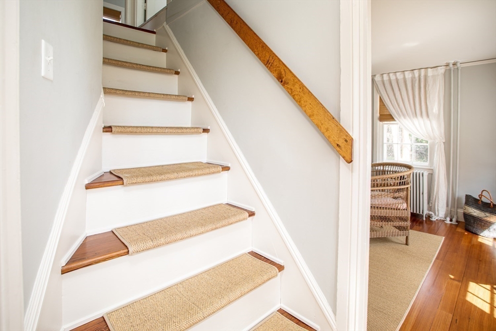 41 Drift Road Westport, MA 02790 - Photo 24 of 38