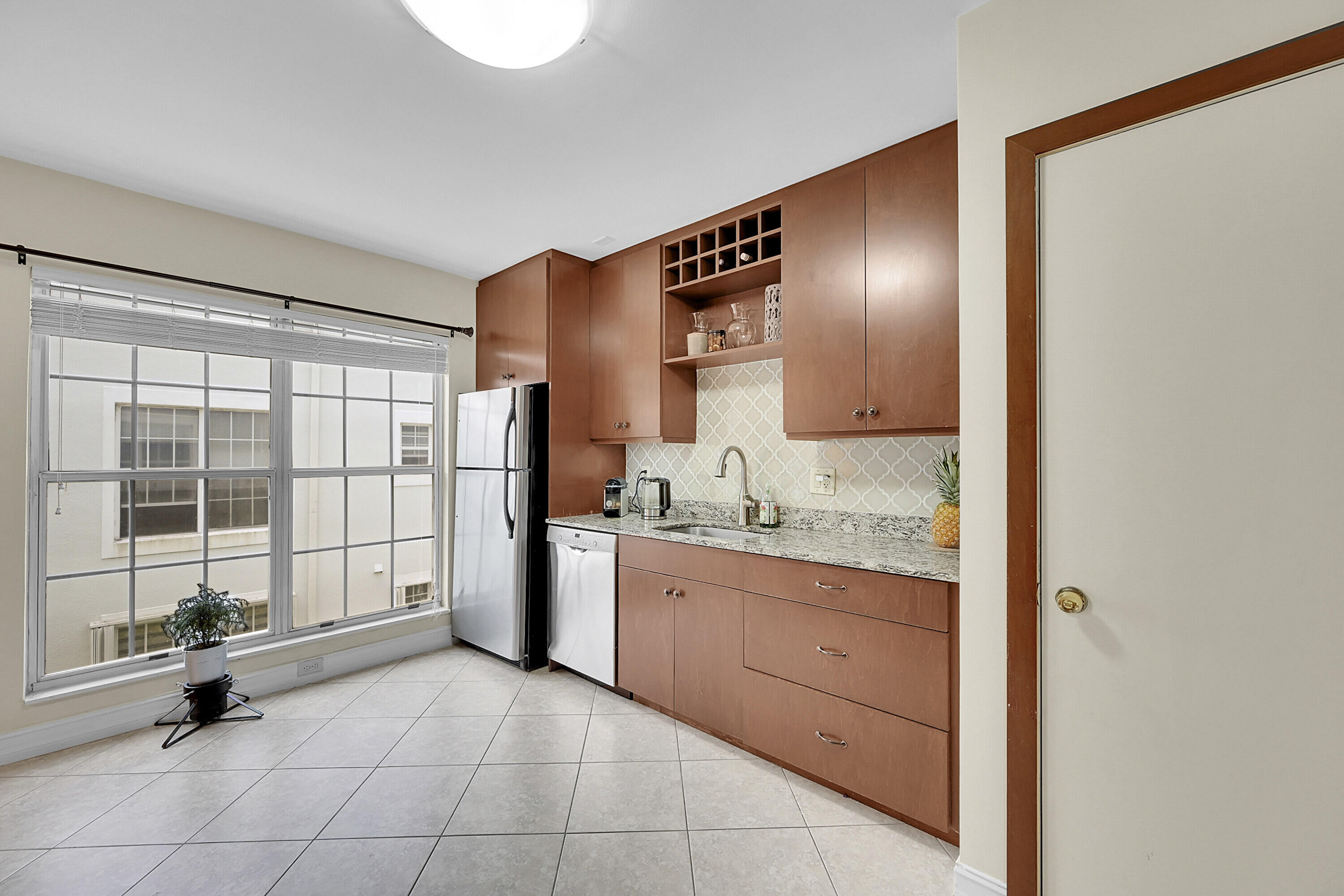 6245 Old Court Road, Unit 202 Boca Raton, FL 33433 - Photo 7 of 24 10_50417- (10)