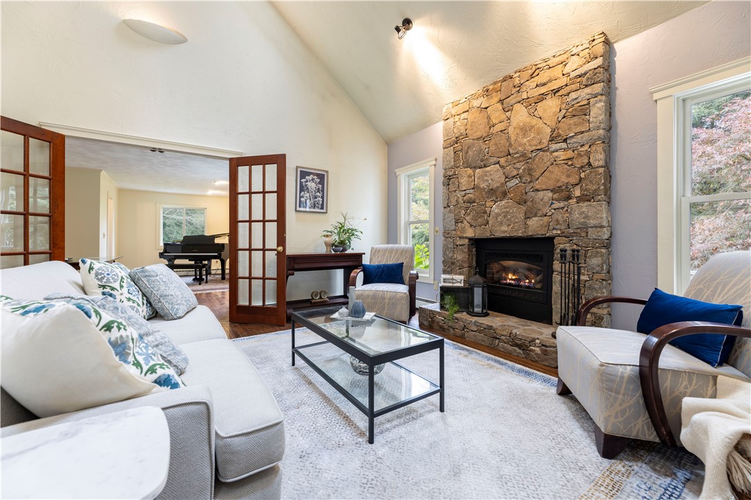 71 Corey Road South Kingstown, RI 02879 - Photo 15 of 50