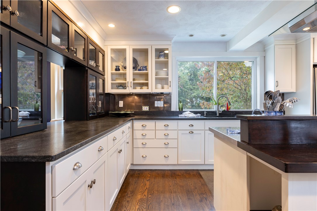 71 Corey Road South Kingstown, RI 02879 - Photo 7 of 50