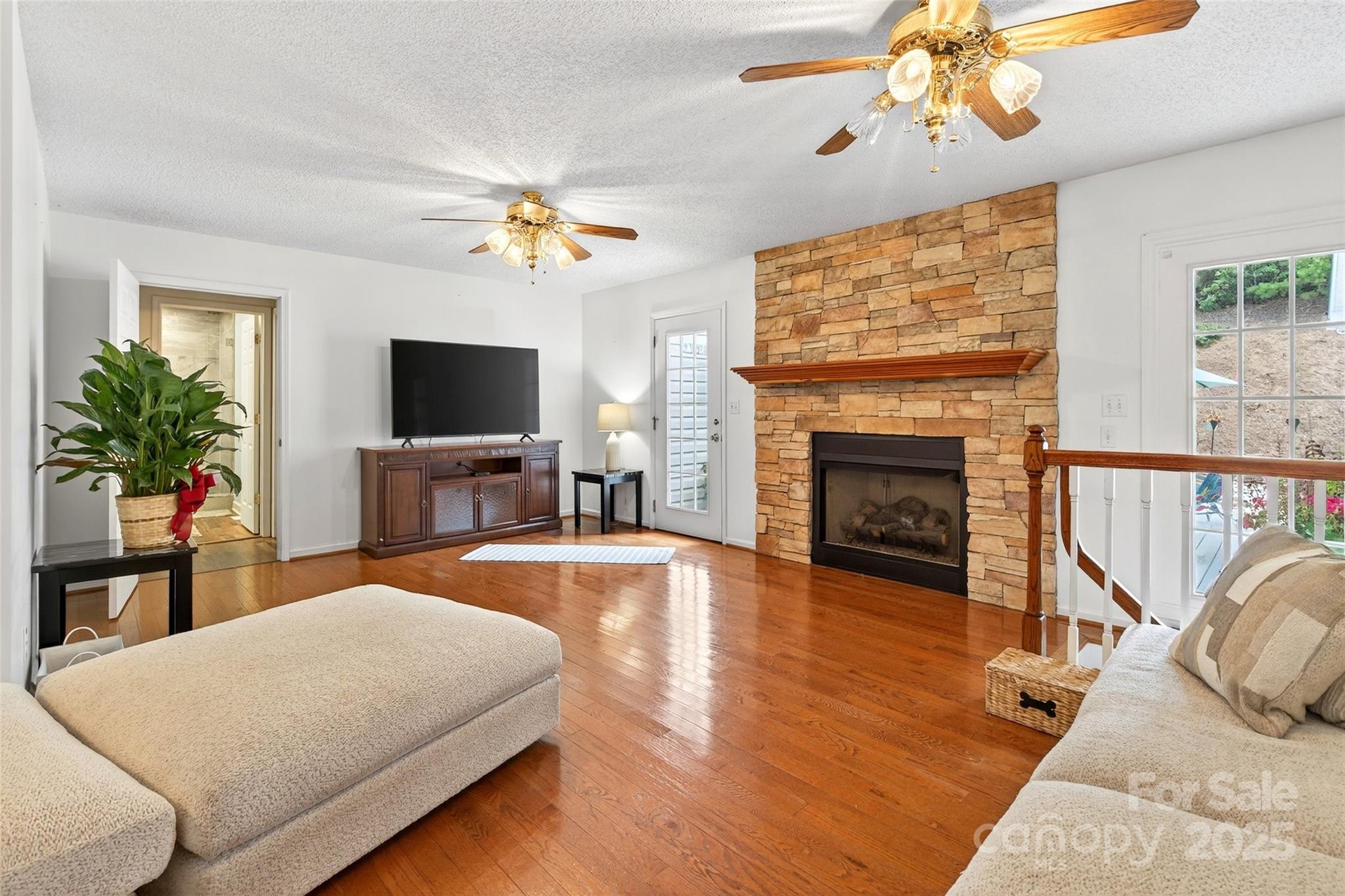 210 Marterdan Ridge Marion, NC 28752 - Photo 12 of 48 Gallery Image 12
