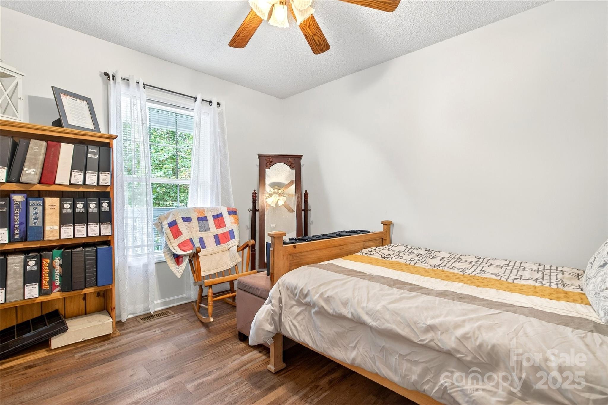 210 Marterdan Ridge Marion, NC 28752 - Photo 23 of 48 Gallery Image 23