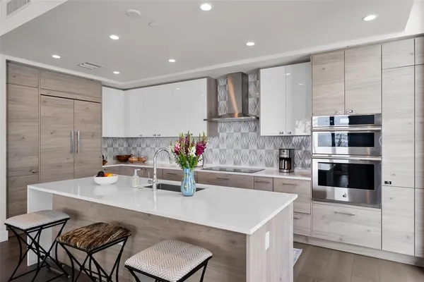 $15,000 | 301 1st Street South, Unit 1103, St. Petersburg, FL 33701