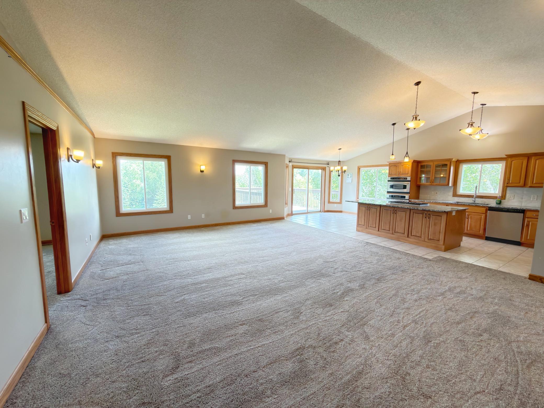 1103 Southern Hills Lane Southwest Rochester, MN 55902 - Photo 4 of 28