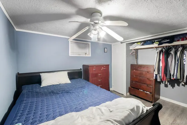 $619,900 | 250 Spur Drive South, Bay Shore, NY 11706