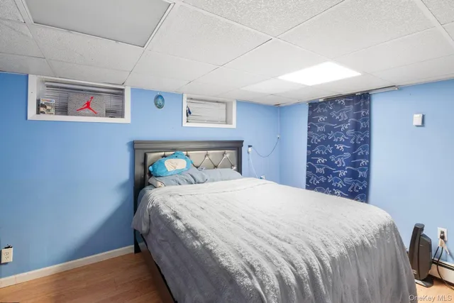 $619,900 | 250 Spur Drive South, Bay Shore, NY 11706