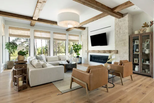 $2,495,000 | 601 Fox Hill Drive, Chanhassen, MN 55317