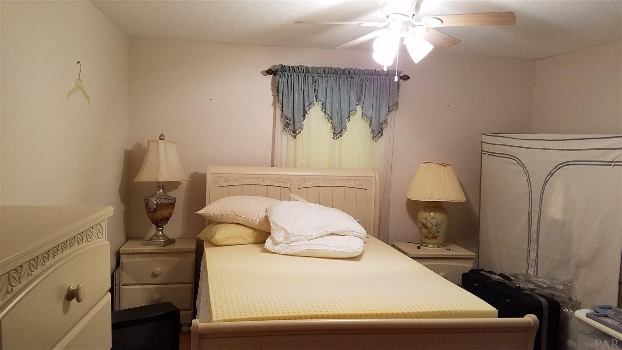 1012 Fleming Bridge Road Milton, FL 32570 - Photo 17 of 21 Gallery Image 17