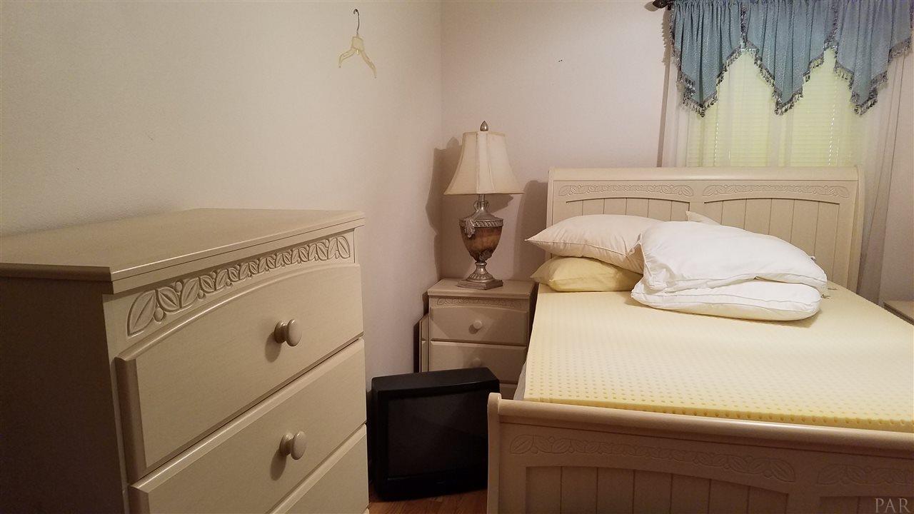 1012 Fleming Bridge Road Milton, FL 32570 - Photo 18 of 21 Gallery Image 18