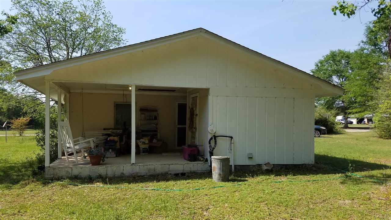 1012 Fleming Bridge Road Milton, FL 32570 - Photo 4 of 21 Gallery Image 4