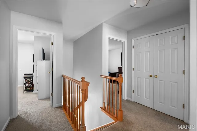 $599,000 | 810 Wellesley Pl Drive, Chesterfield, MO 63017