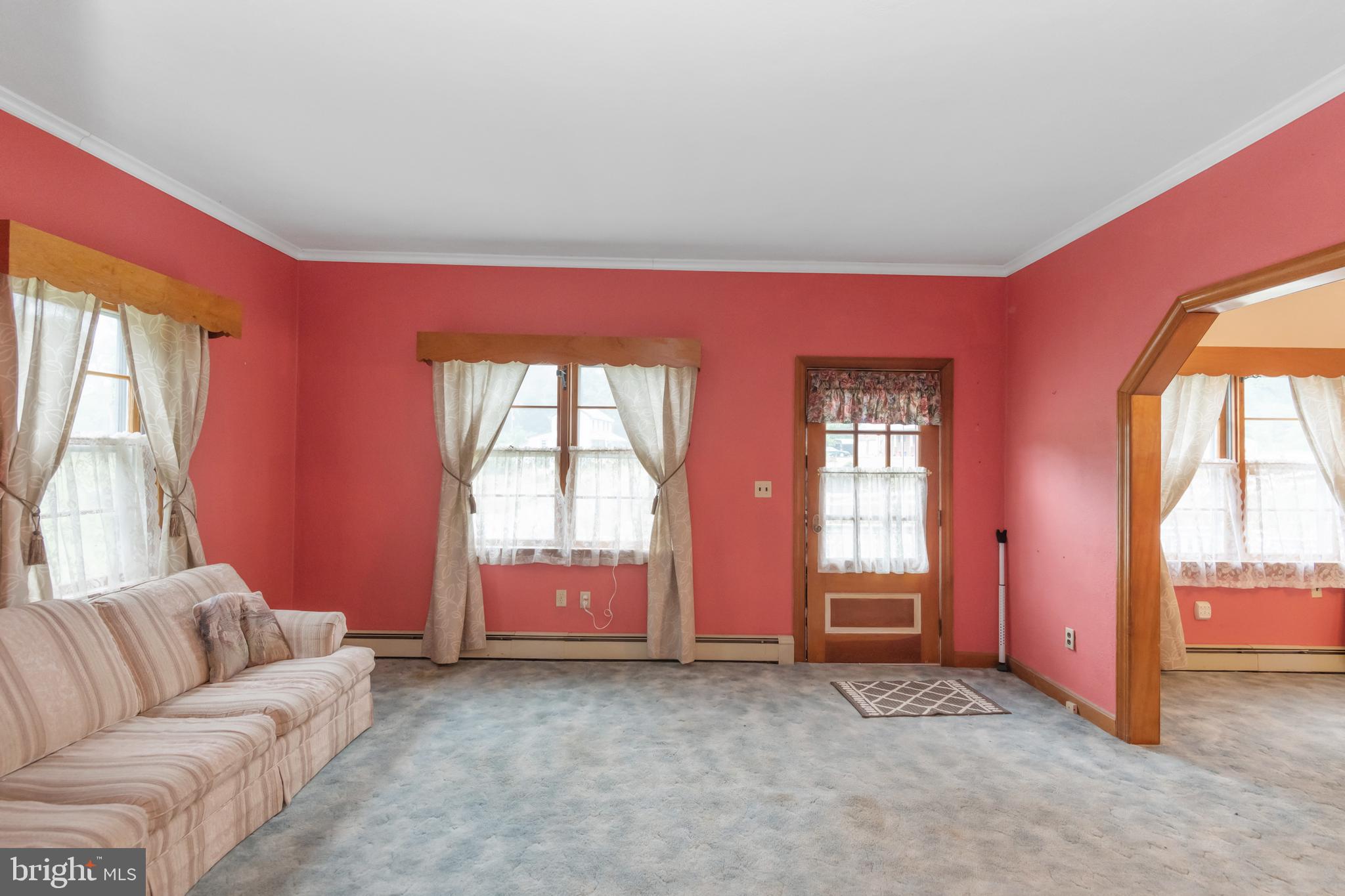 4092 A Rock Hall Road Point of Rocks, MD 21777 - Photo 5 of 26 Living Room