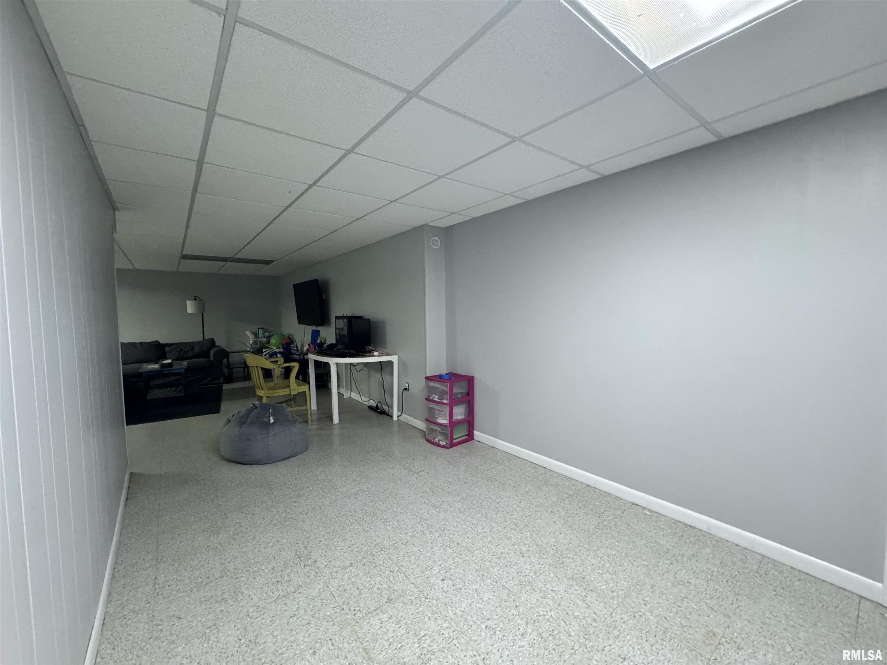 208 Jana Road Macomb, IL 61455 - Photo 23 of 27