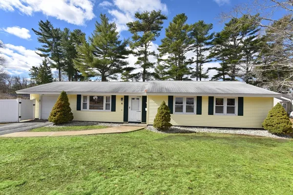 $460,000 | 6 Penikese Street, Wareham, MA 02576