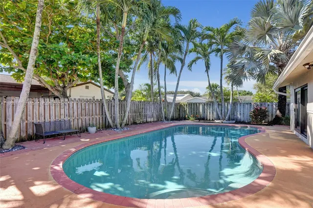 $648,000 | 9350 Northwest 43rd Manor, Sunrise, FL 33351