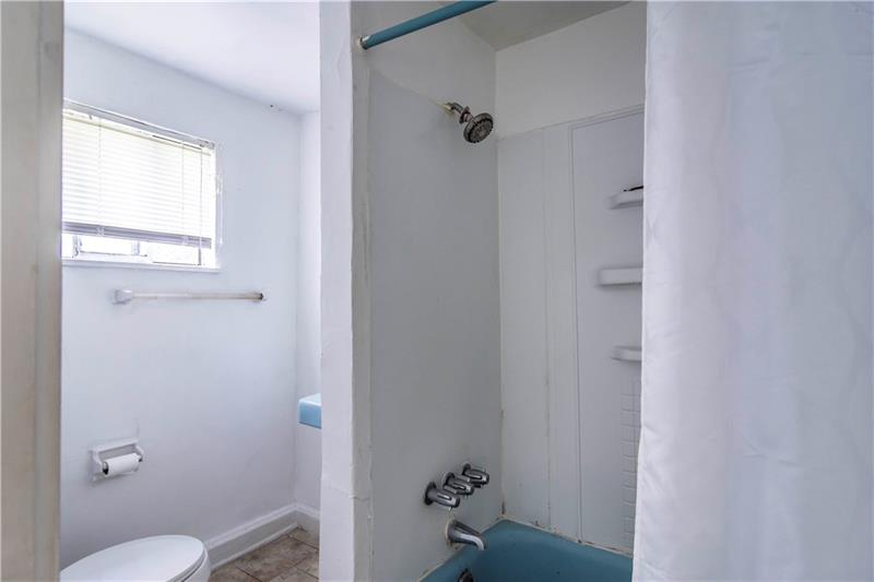 17-18 River Road Pittsburgh, PA 15238 - Photo 8 of 23 Gallery Image 8