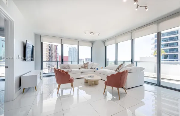 $7,500 | 1300 South Miami Avenue, Unit 1206, Miami, FL 33130