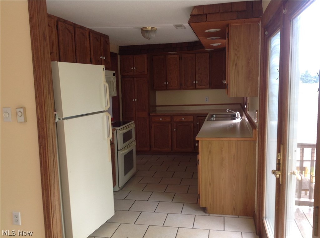 5727 Bandy Road Homeworth, OH 44634 - Photo 7 of 29