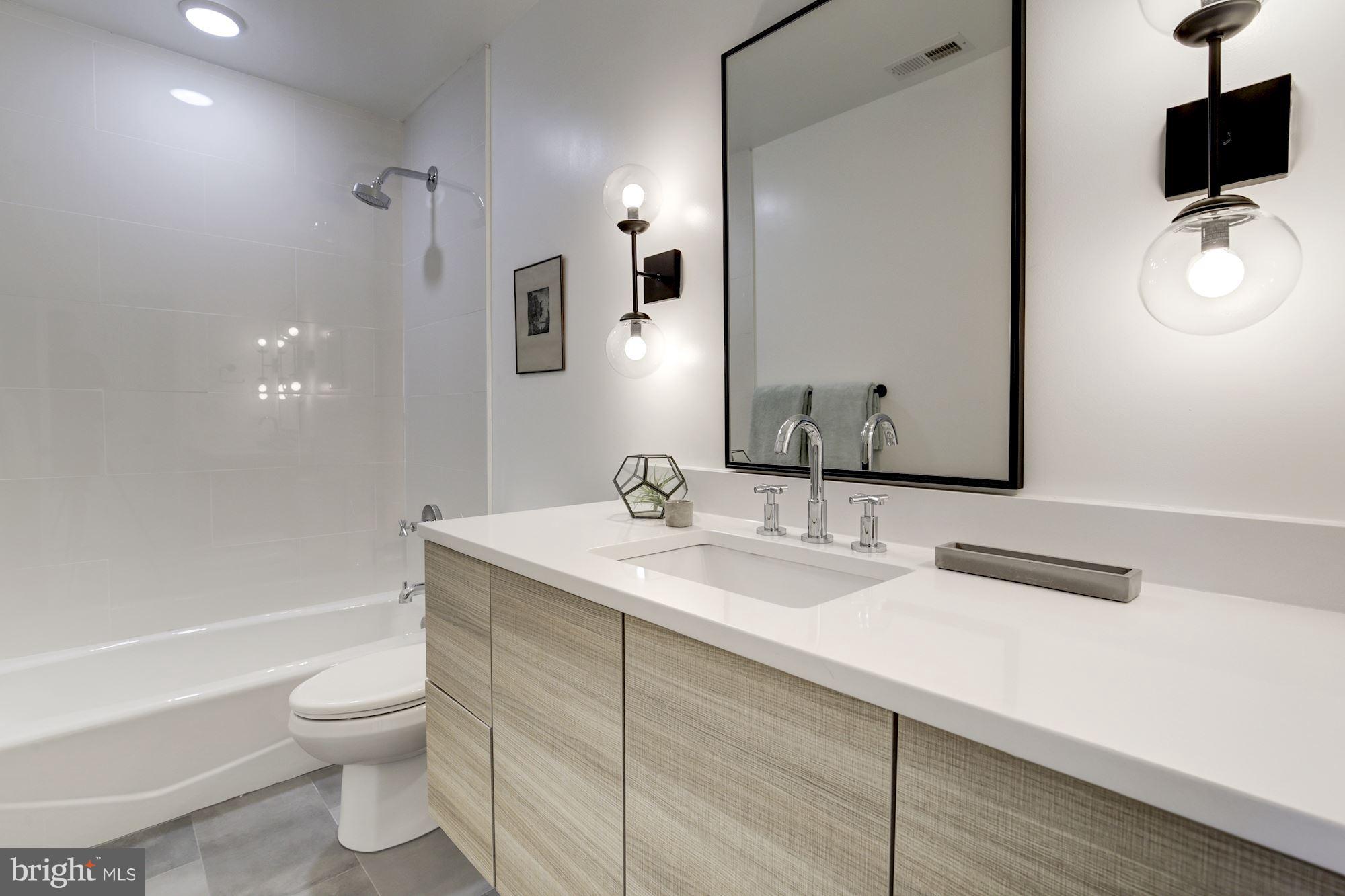 1710 10th Street Northwest, Unit 2 Washington, DC 20001 - Photo 13 of 30 Interior (General)