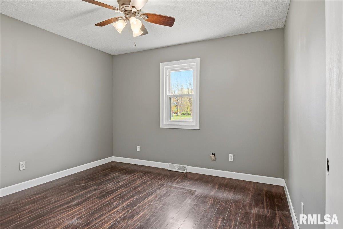 3838 North 8th Street Road Springfield, IL 62707 - Photo 26 of 73