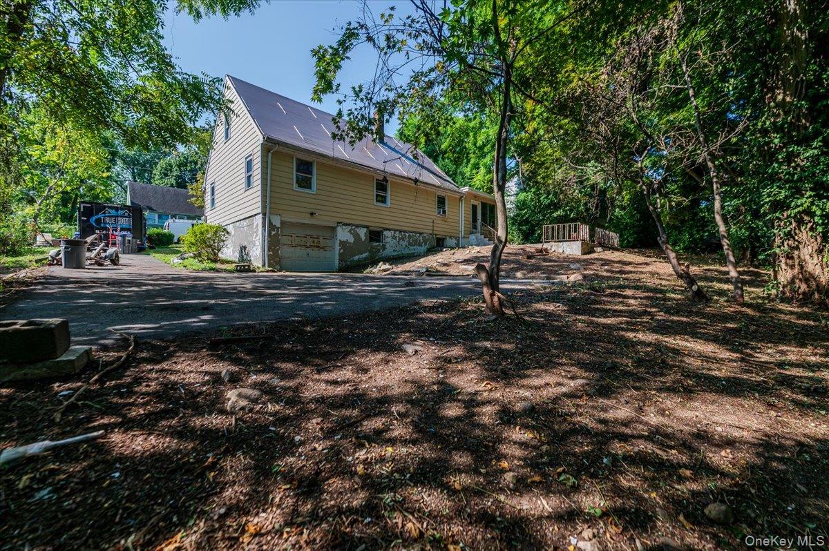 10 Hampton Terrace White Plains, NY 10607 - Photo 23 of 30 a view of a house with a yard