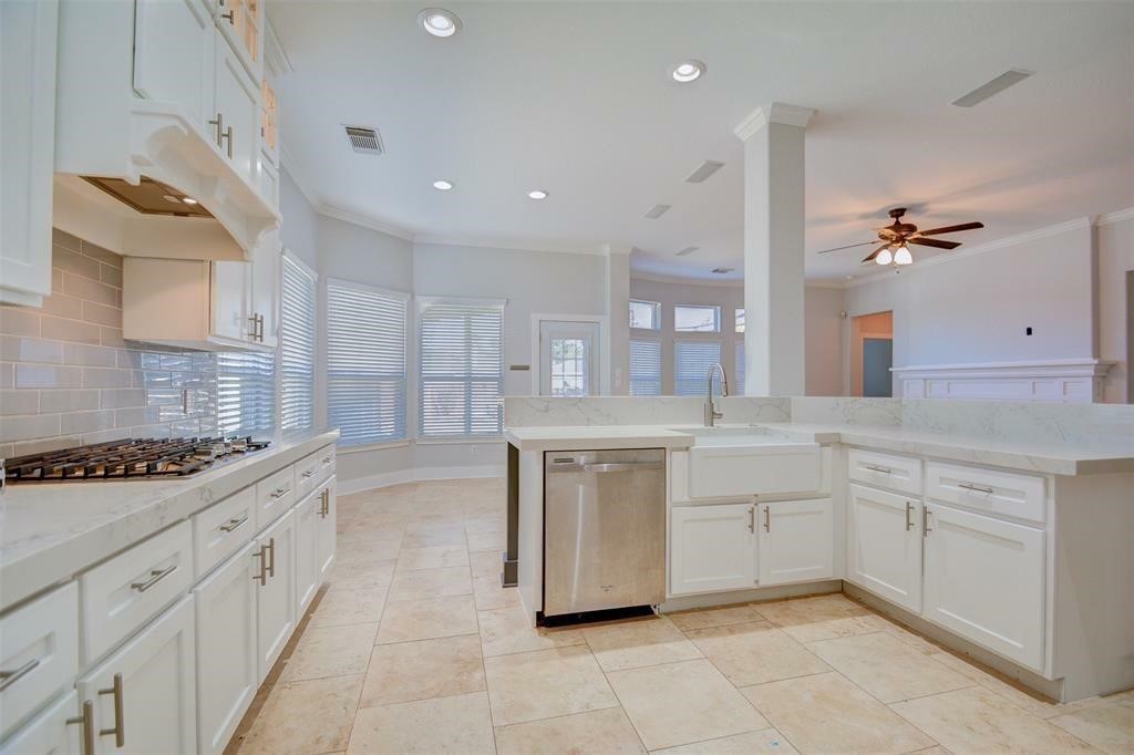 214 Spring Lakes Haven Spring, TX 77373 - Photo 11 of 24