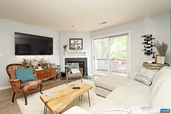 $295,000 | 1242 Clifden Green, Charlottesville, VA 22901