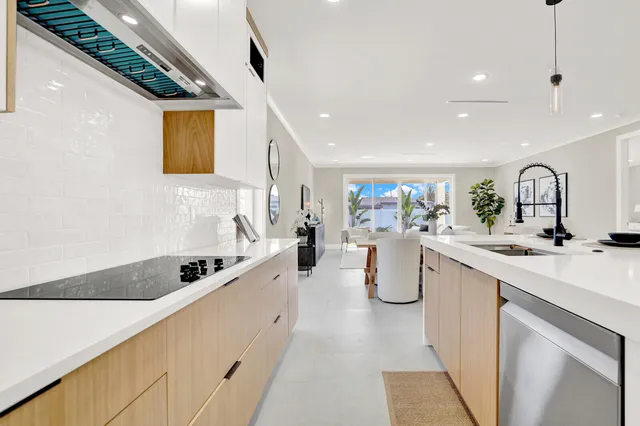 $1,424,000 | 18 Southwest 6th Street, Delray Beach, FL 33444