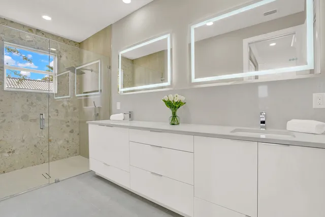 $1,424,000 | 18 Southwest 6th Street, Delray Beach, FL 33444