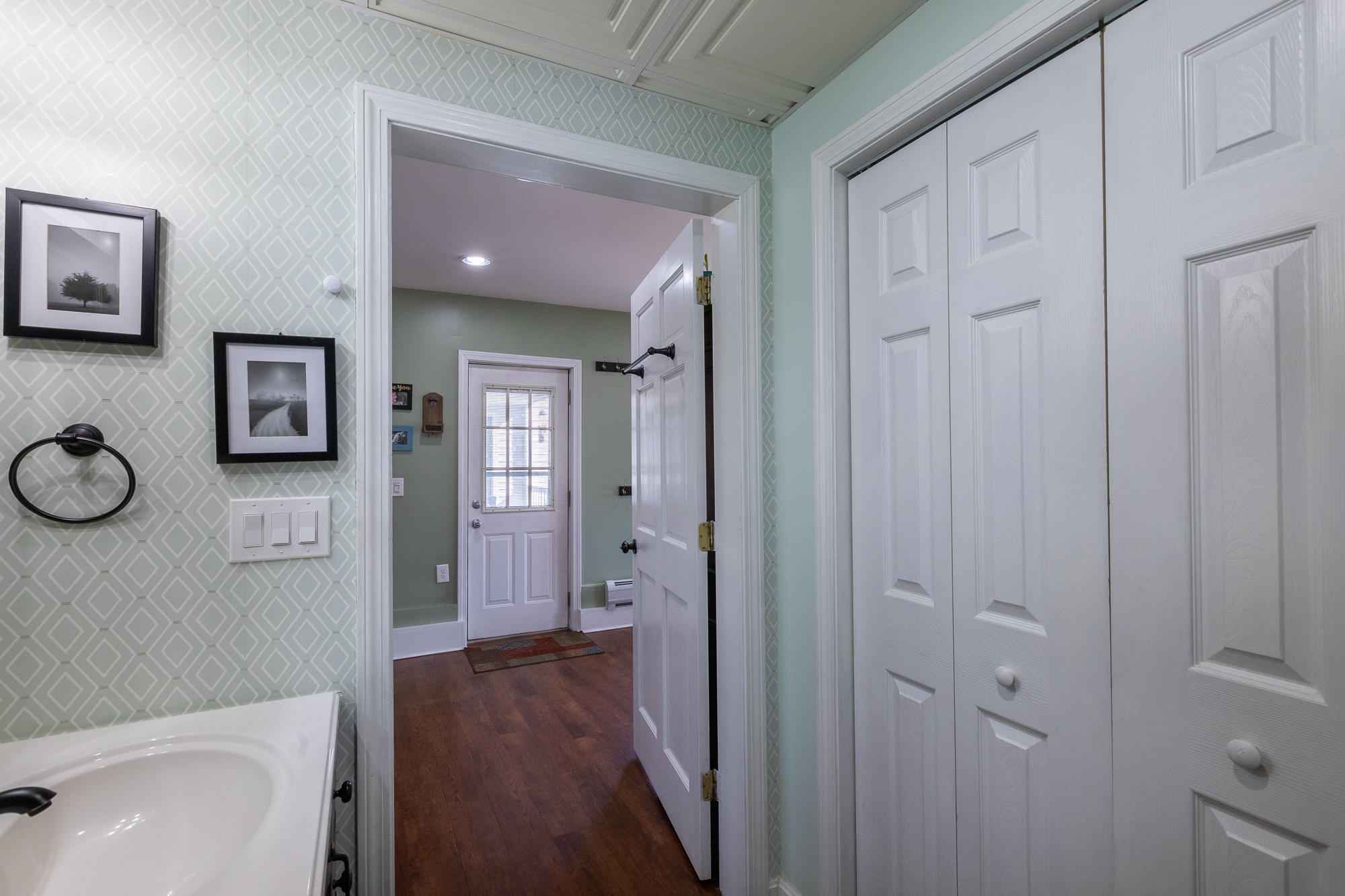 275 Beech Road Eliot, ME 03903 - Photo 15 of 46 First Floor Laundry