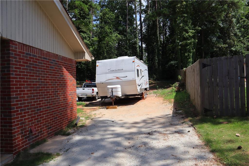 2586 Brandon Road Atlanta, GA 30337 - Photo 23 of 24