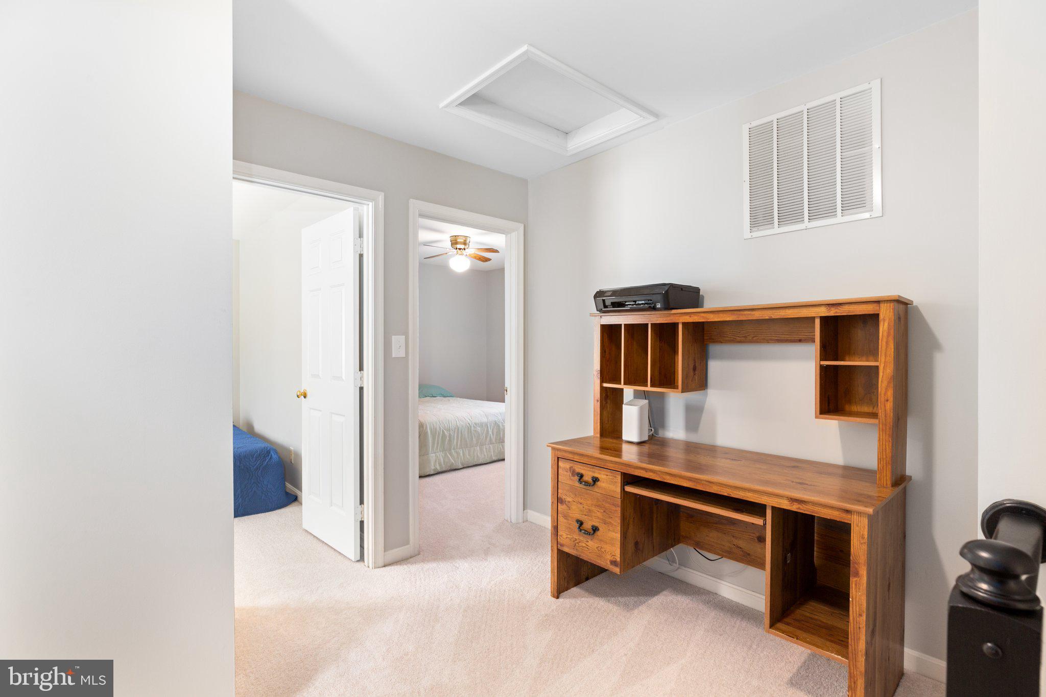2537 Mountain View Road Stafford, VA 22556 - Photo 30 of 51 Second Floor Hall