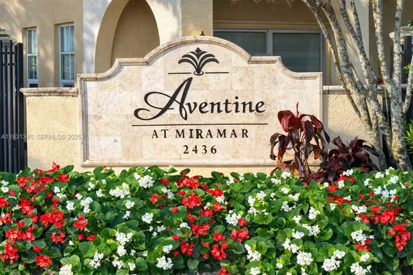 $2,450 | 2494 Centergate Drive, Unit 201, Miramar, FL 33025
