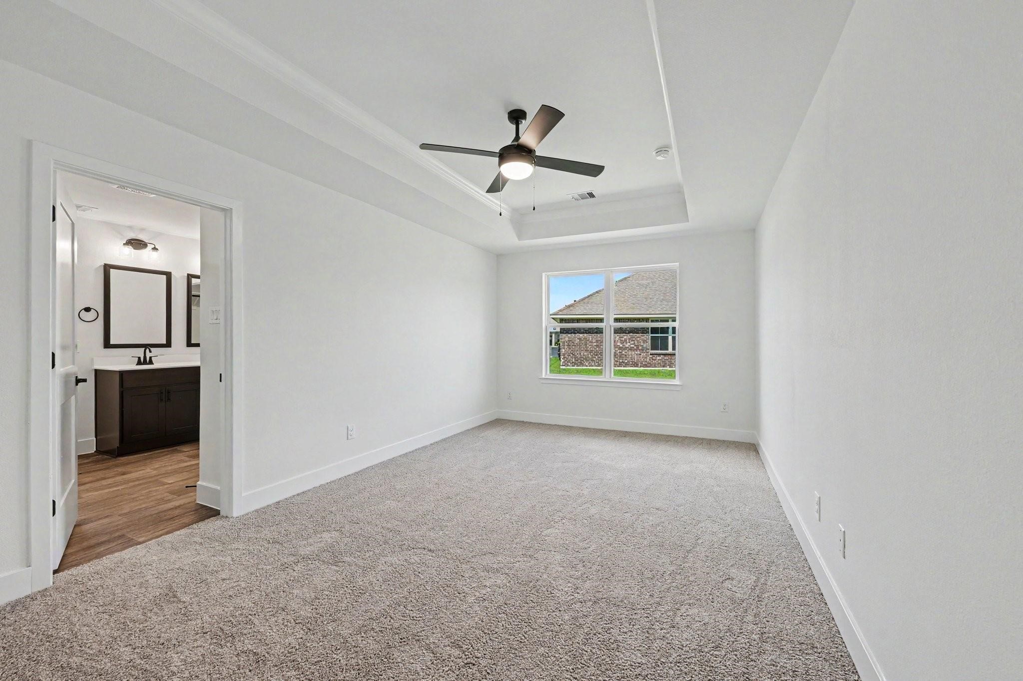 8 Keystone Court Angleton, TX 77515 - Photo 14 of 25