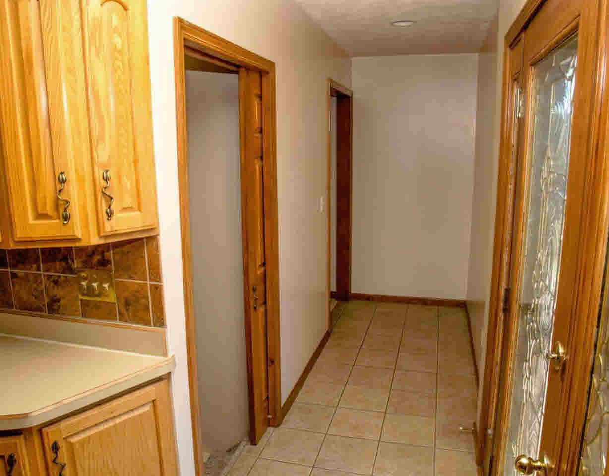 13944 South Reed Road Byron, MI 48418 - Photo 53 of 77 21283457-53.JPG
