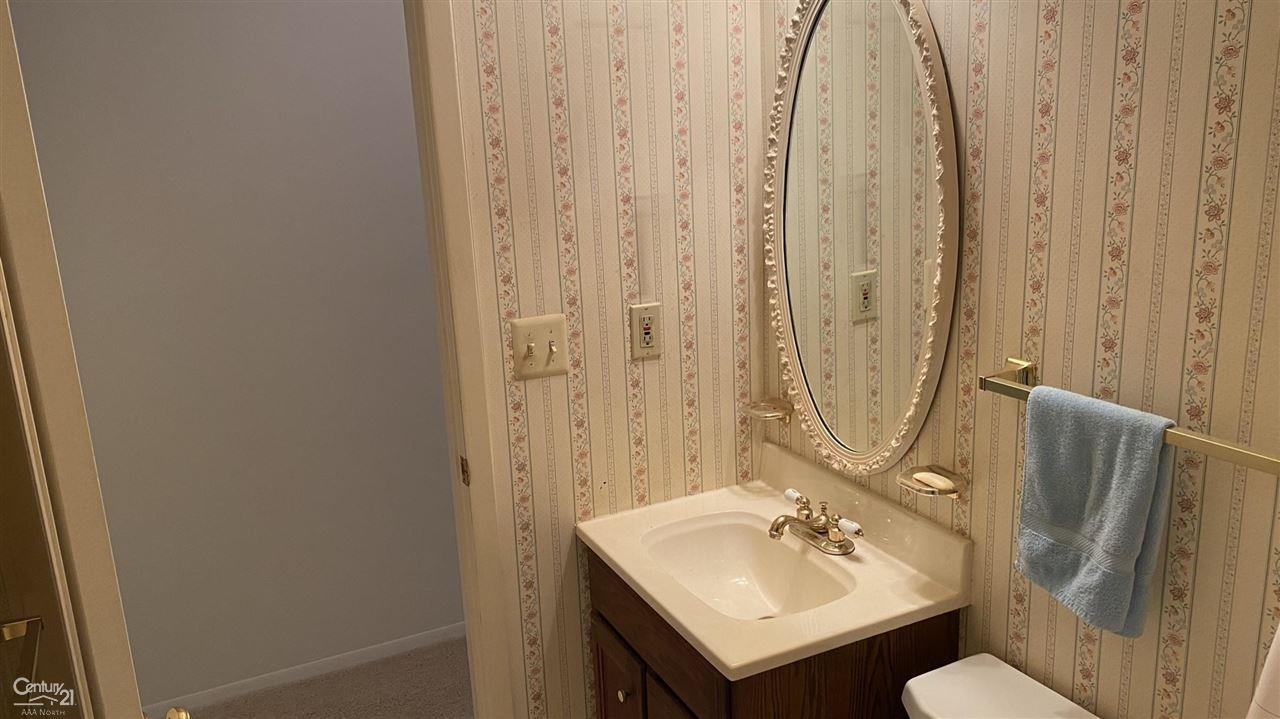160 Stratford Lane Rochester Hills, MI 48309 - Photo 33 of 54