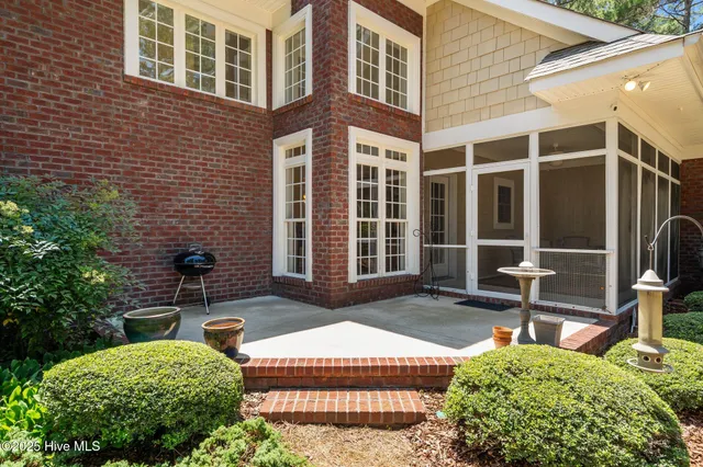 $850,000 | 12 Lasswade Drive, Pinehurst, NC 28374