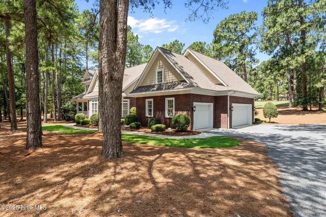 $850,000 | 12 Lasswade Drive, Pinehurst, NC 28374