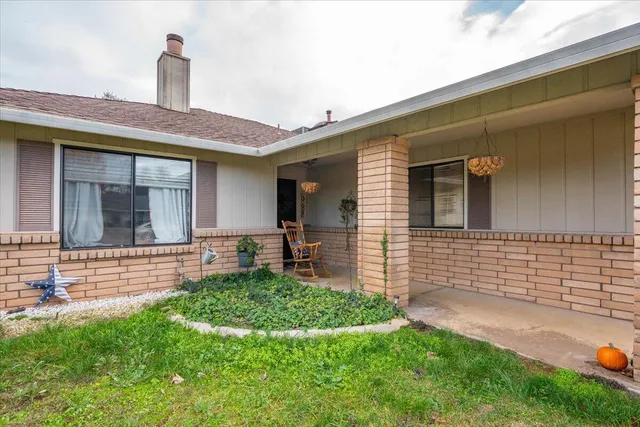 $399,000 | 1875 Breckenwood Drive, Redding, CA 96002