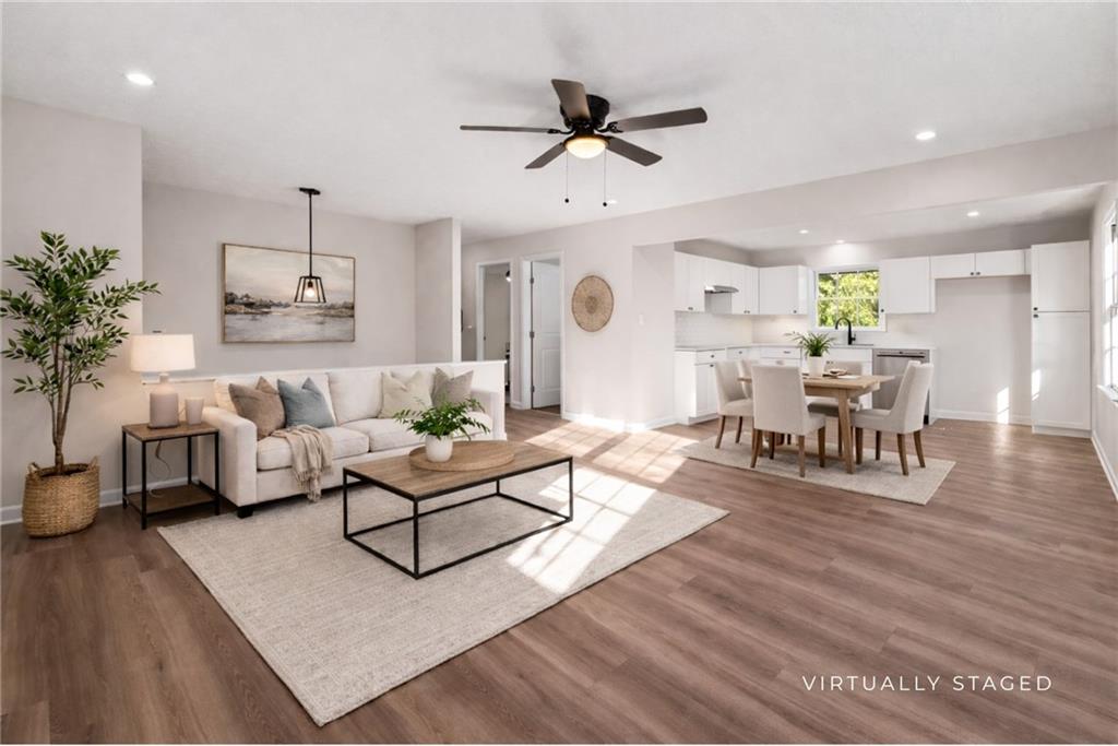 109 Tall Tree Road Athens, GA 30606 - Photo 4 of 33 a living room with furniture